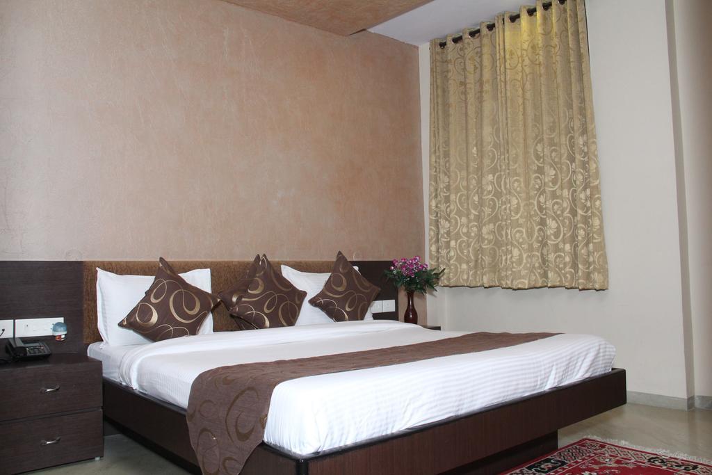 ג'איפור Hotel Royal View מראה חיצוני תמונה